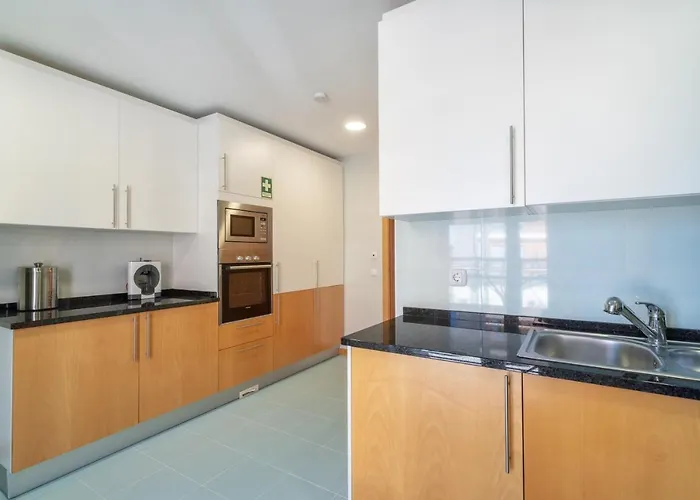 Privilege Santana With Rooftop Pool, Village Marina - Appartamento *