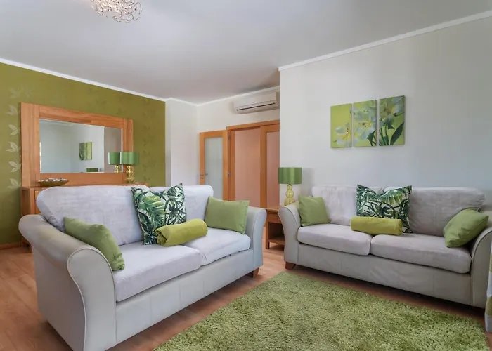 Privilege Santana With Rooftop Pool, Village Marina - Appartamento