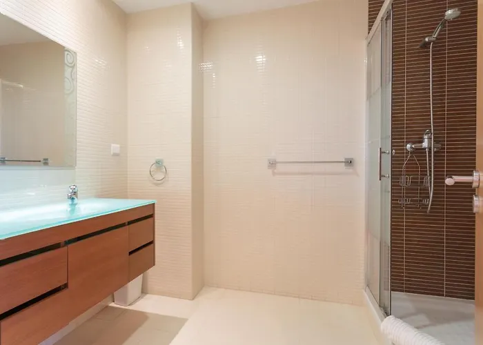 Privilege Santana With Rooftop Pool, Village Marina - * Olhão