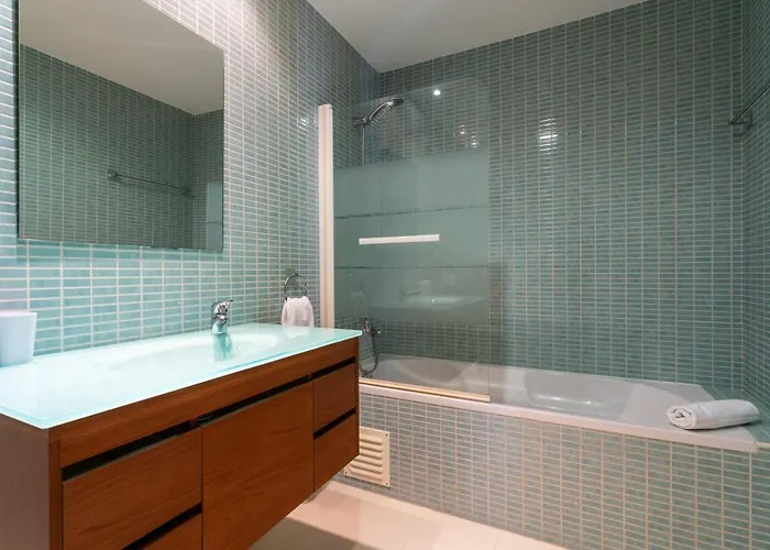 Privilege Santana With Rooftop Pool, Village Marina -