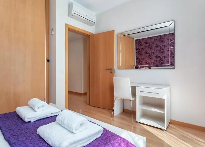 Privilege Santana With Rooftop Pool, Village Marina - Apartament