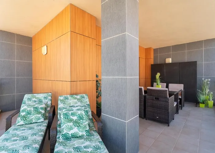 Privilege Santana With Rooftop Pool, Village Marina - Apartament