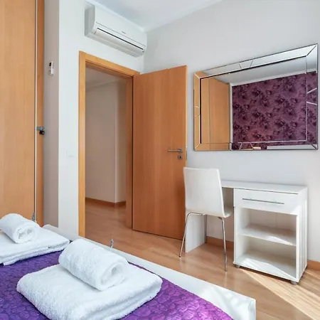 Privilege Santana With Rooftop Pool, Village Marina - Apartment